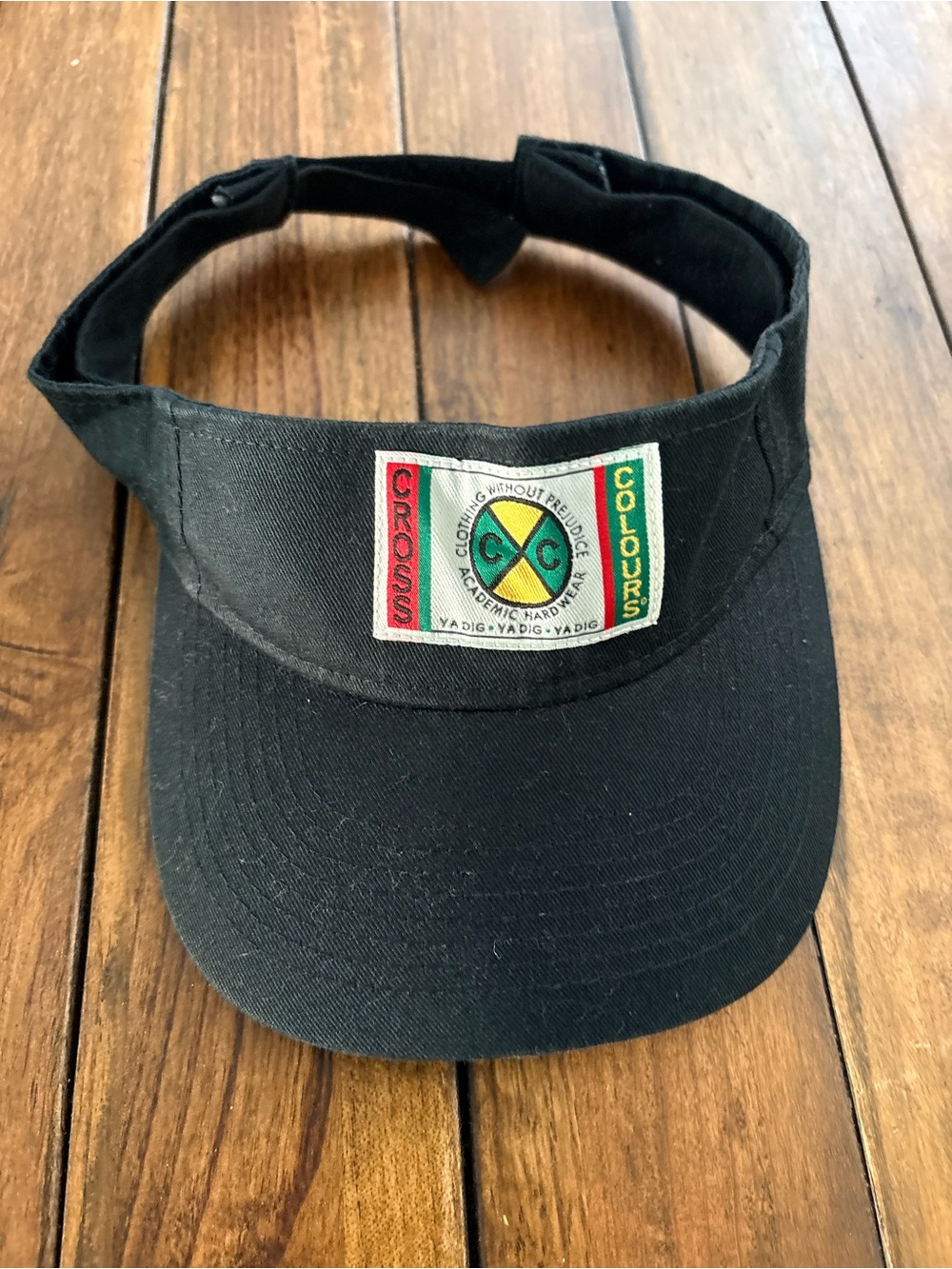 Vintage Black Cross Coulours Visor